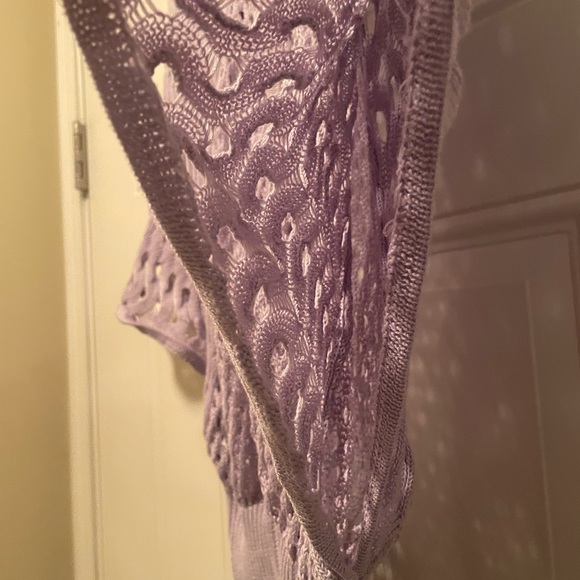 BCBGmaxazria- Delicate sleeveless sweater/shawl/poncho Easter egg purple-Medium - Picture 2 of 4